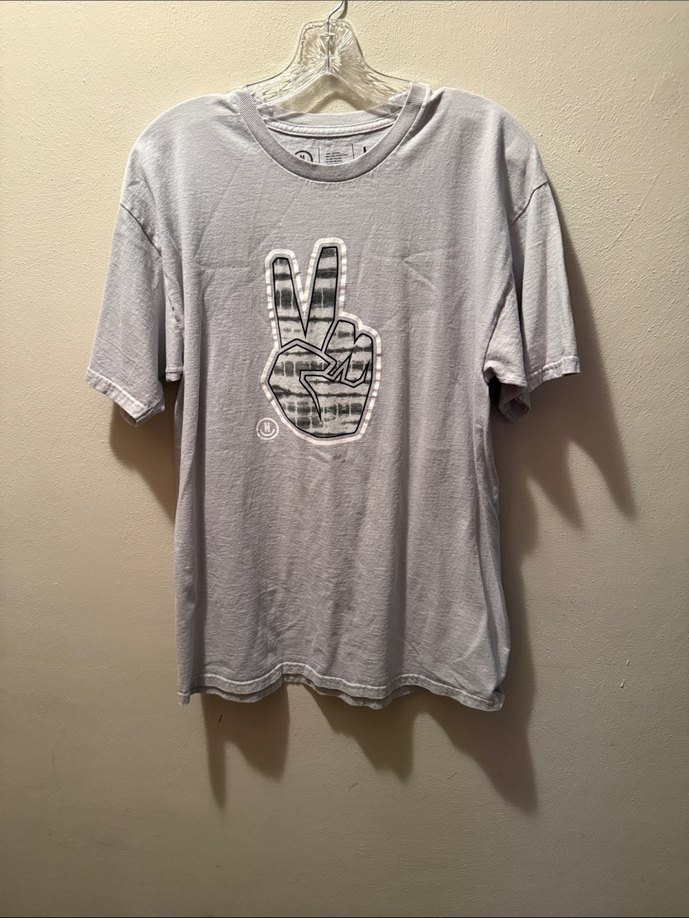 Neff Light Gray Short Sleeve Tee with Peace Sign Hand Graphic